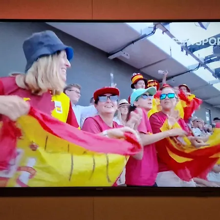 Panorama Oasis - Free Parking On Site - Air Con - Biz Wifi - Netflix * Bratislava