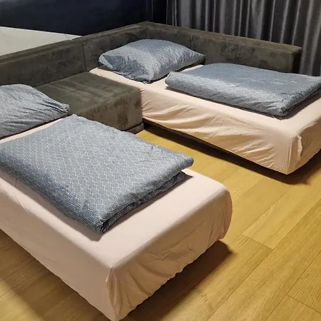 Panorama Oasis - Free Parking On Site - Air Con - Biz Wifi - Netflix * Bratislava